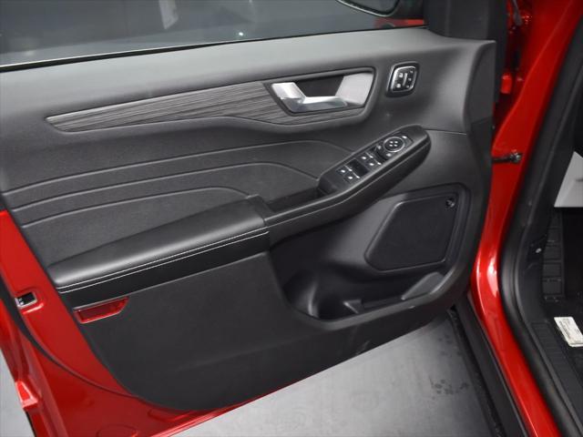 new 2025 Ford Escape PHEV car, priced at $40,015