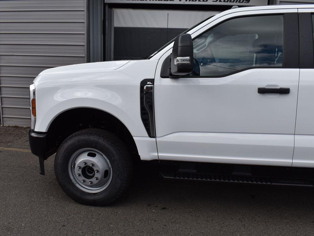 new 2026 Ford F-350 car, priced at $72,180