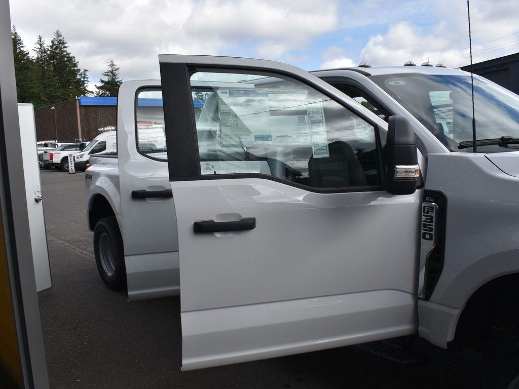 new 2026 Ford F-350 car, priced at $72,180