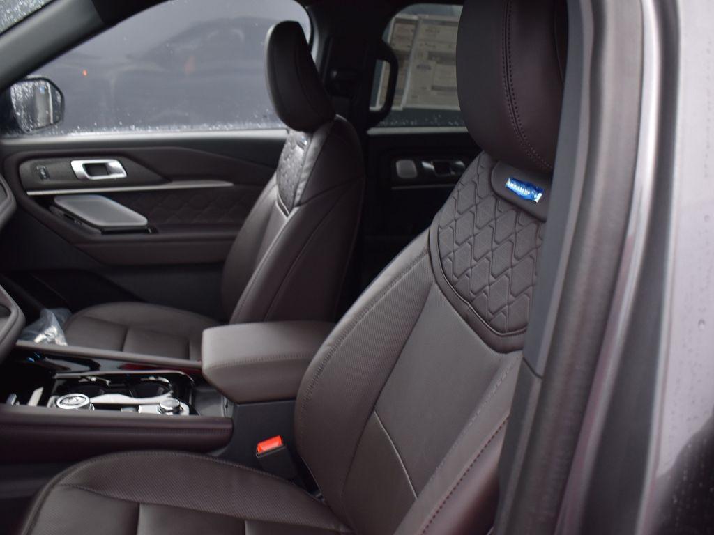 new 2025 Ford Explorer car, priced at $57,437