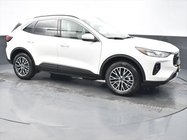 new 2025 Ford Escape PHEV car, priced at $31,890