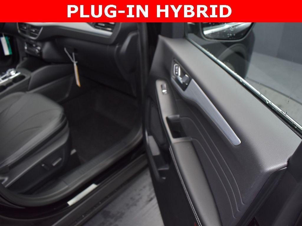 new 2025 Ford Escape PHEV car, priced at $37,888