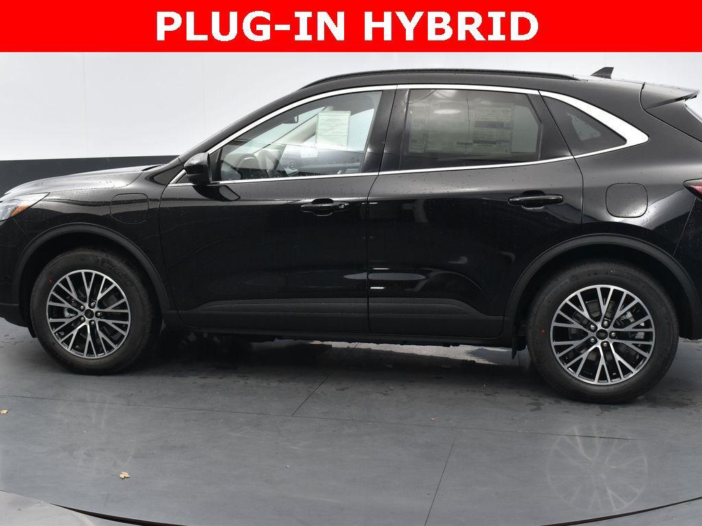 new 2025 Ford Escape PHEV car, priced at $37,888