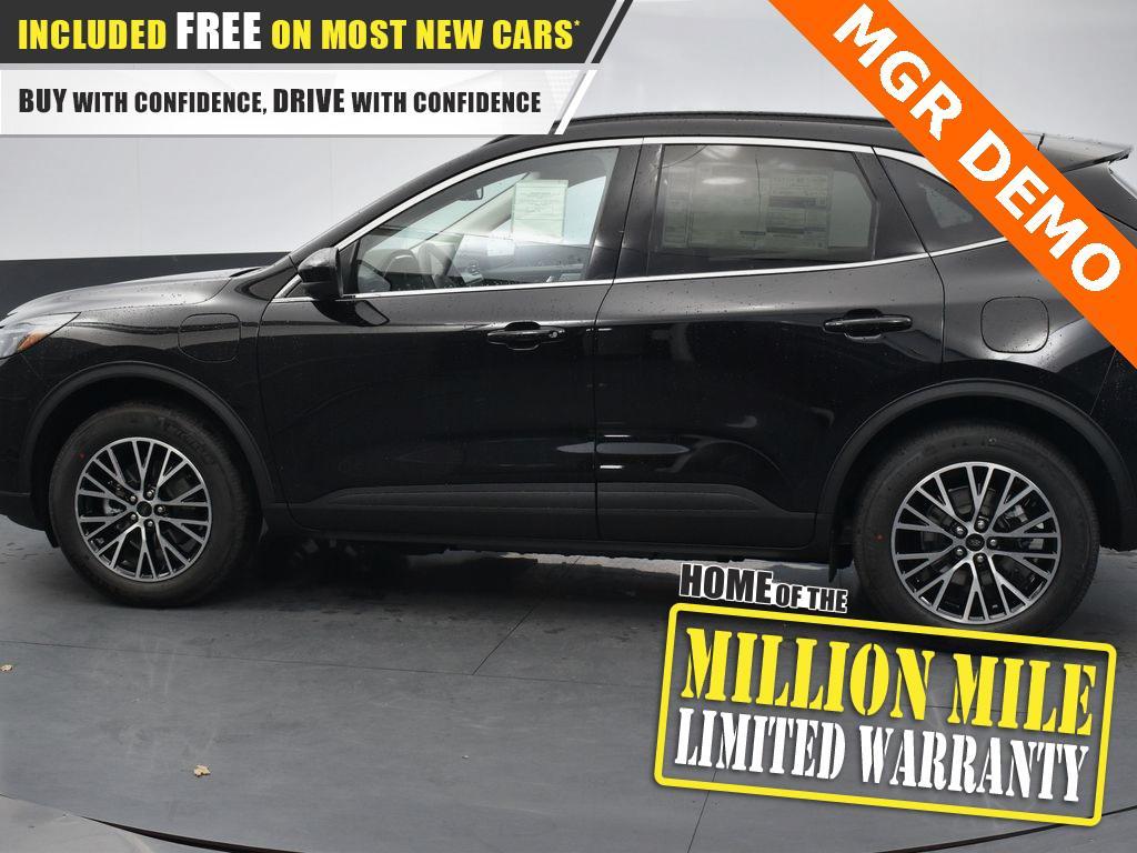 new 2025 Ford Escape PHEV car, priced at $39,866