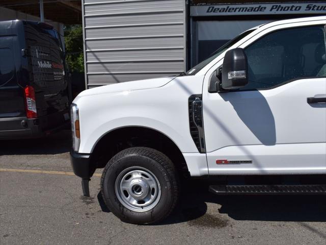 new 2024 Ford F-350 car, priced at $62,999