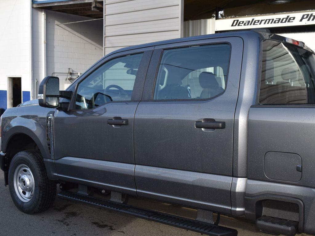 new 2025 Ford F-350 car, priced at $49,999