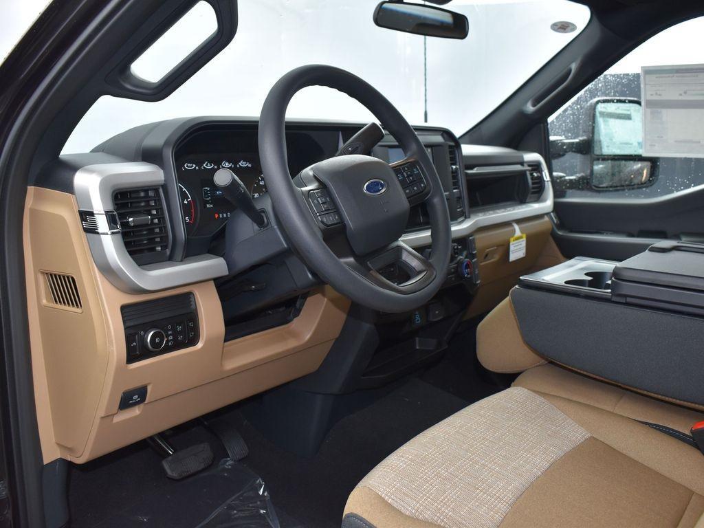 new 2025 Ford F-250 car, priced at $64,925