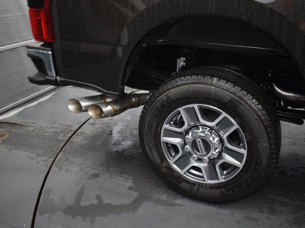 new 2025 Ford F-250 car, priced at $64,925