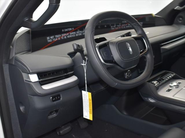new 2025 Lincoln Navigator car, priced at $108,975