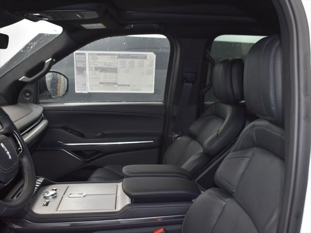 new 2025 Lincoln Navigator car, priced at $108,975