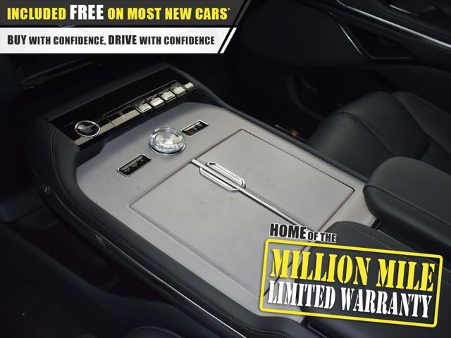 new 2025 Lincoln Navigator car, priced at $108,975