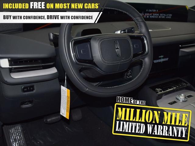 new 2025 Lincoln Navigator car, priced at $108,975