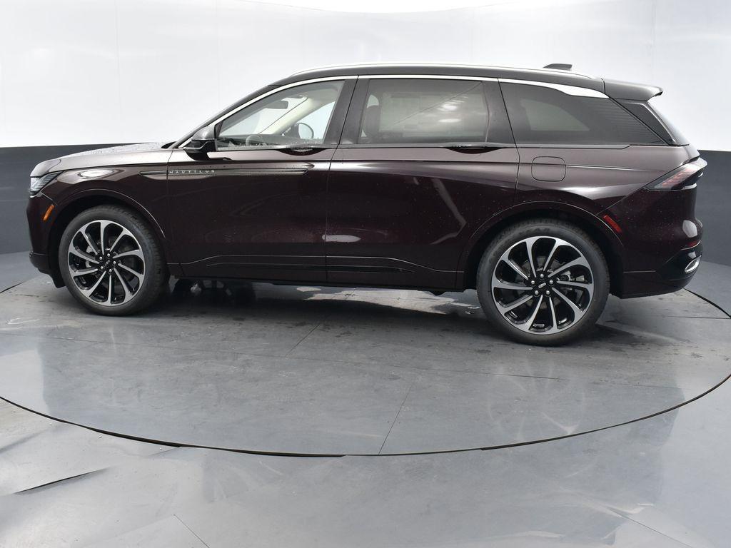 new 2025 Lincoln Nautilus car, priced at $79,995