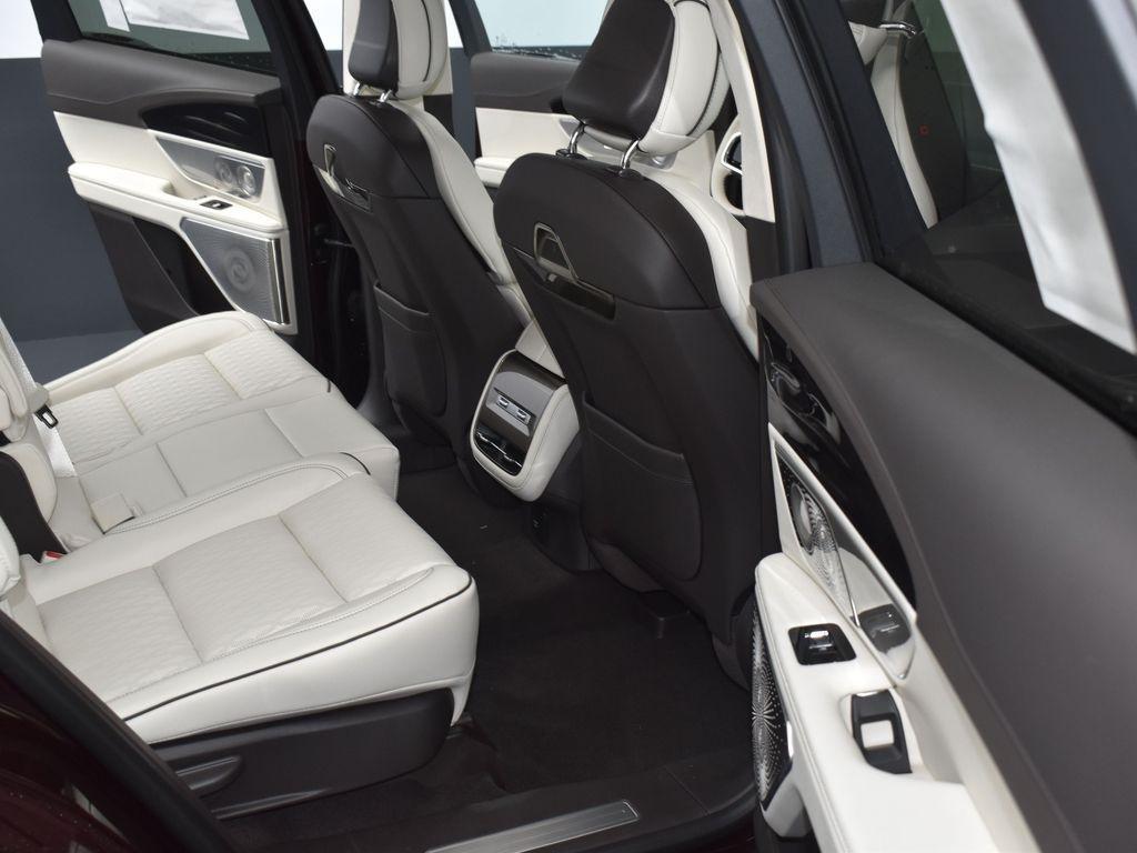 new 2025 Lincoln Nautilus car, priced at $79,995