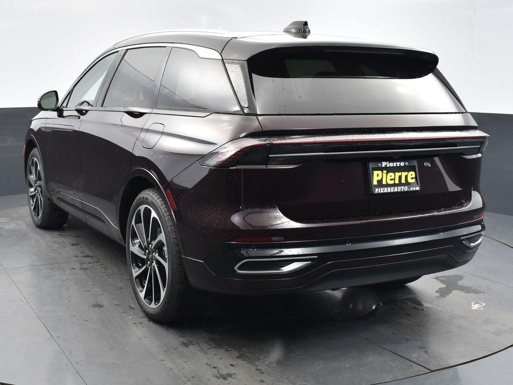new 2025 Lincoln Nautilus car, priced at $79,995