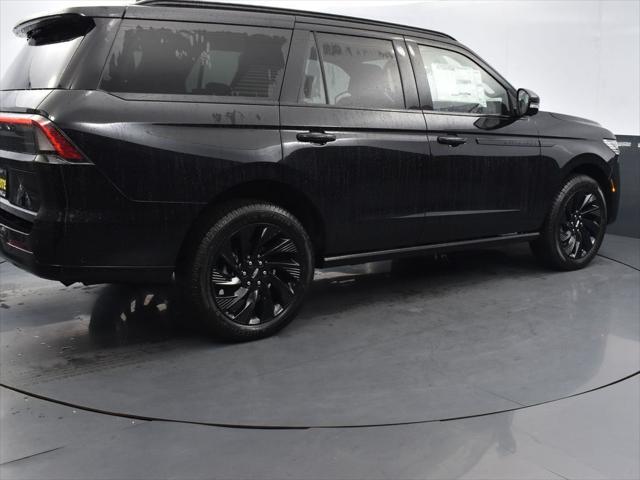 new 2025 Lincoln Navigator car, priced at $105,560