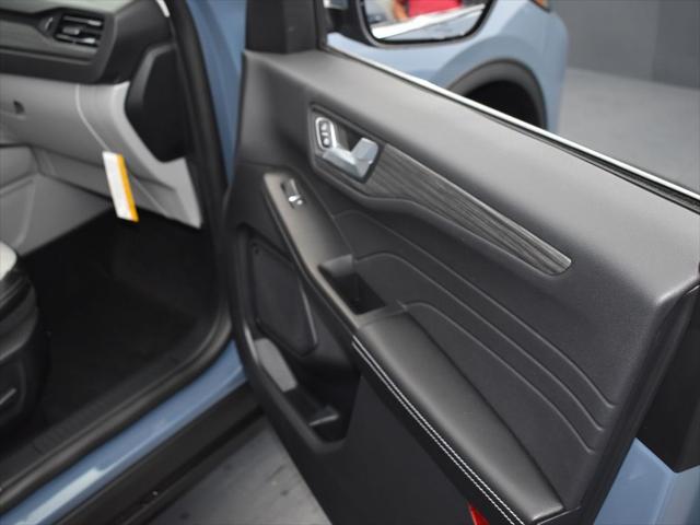 new 2025 Ford Escape PHEV car, priced at $39,373
