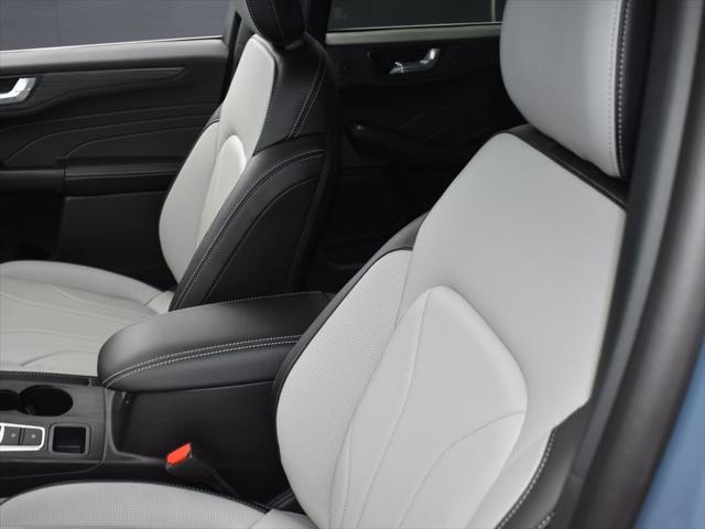new 2025 Ford Escape PHEV car, priced at $39,373