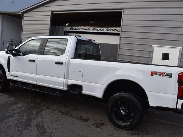 new 2024 Ford F-250 car, priced at $65,000