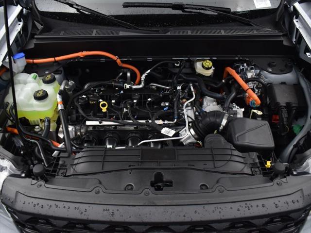new 2025 Ford Maverick car, priced at $31,090