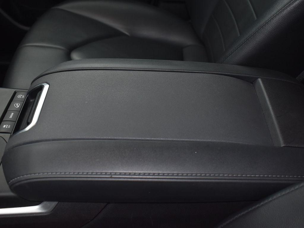 used 2021 Toyota Highlander car, priced at $33,491