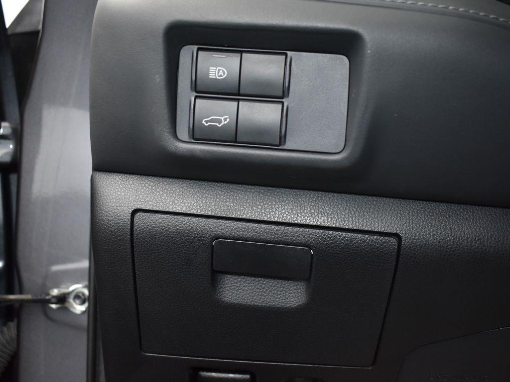 used 2021 Toyota Highlander car, priced at $33,491