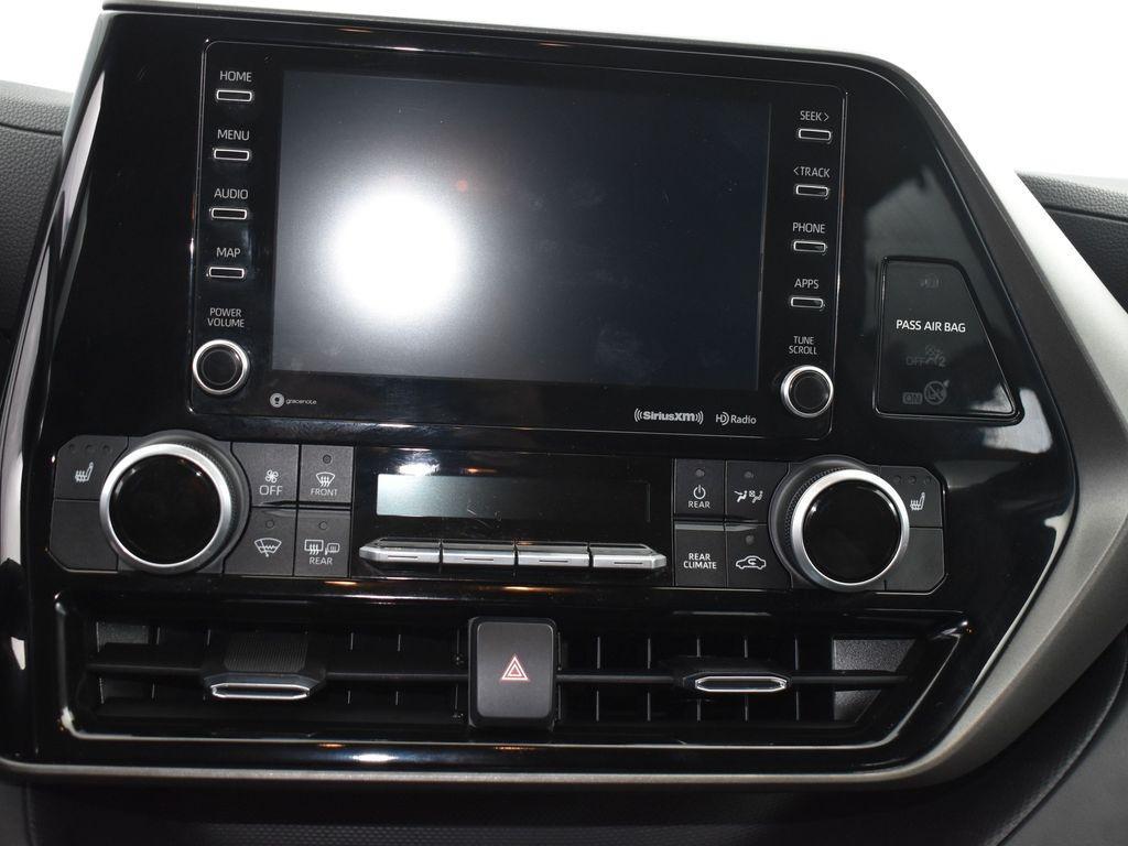 used 2021 Toyota Highlander car, priced at $33,491
