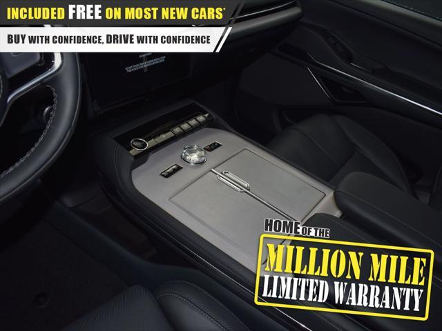 new 2025 Lincoln Navigator car, priced at $108,165