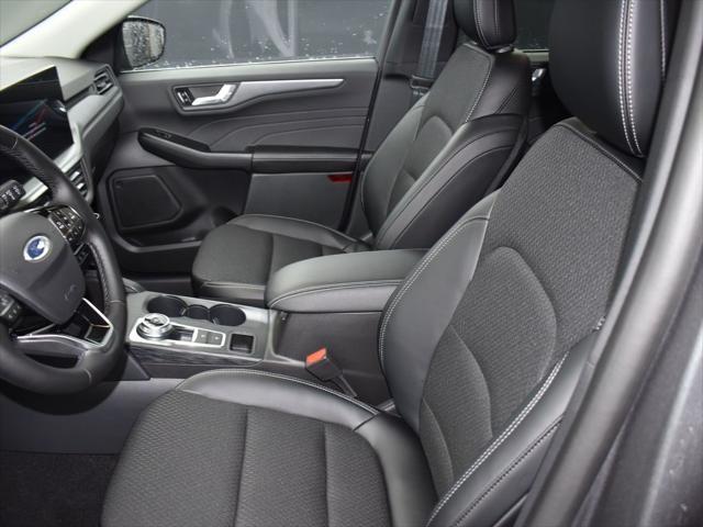 new 2025 Ford Escape PHEV car, priced at $35,895