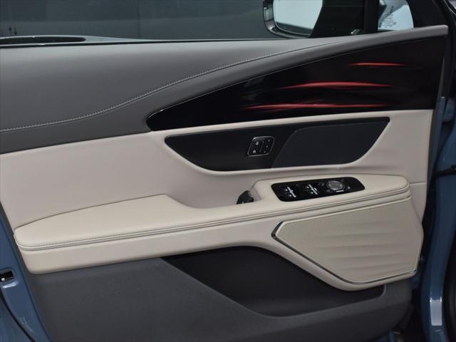 new 2025 Lincoln Nautilus car, priced at $56,235