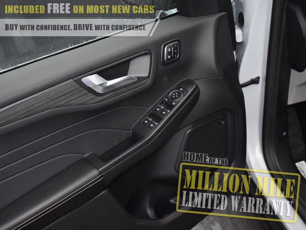 new 2025 Ford Escape PHEV car, priced at $39,520