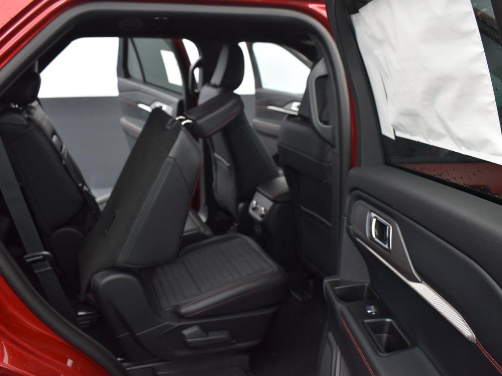 new 2025 Ford Explorer car, priced at $48,468