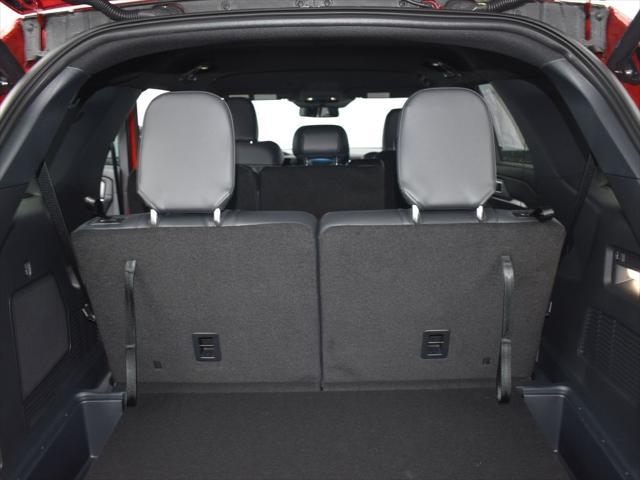 new 2025 Ford Explorer car, priced at $49,726