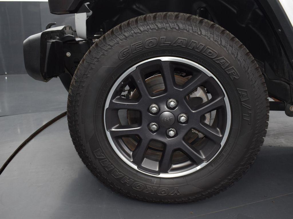 used 2023 Jeep Gladiator car, priced at $30,888