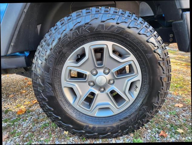 used 2016 Jeep Wrangler Unlimited car, priced at $20,995