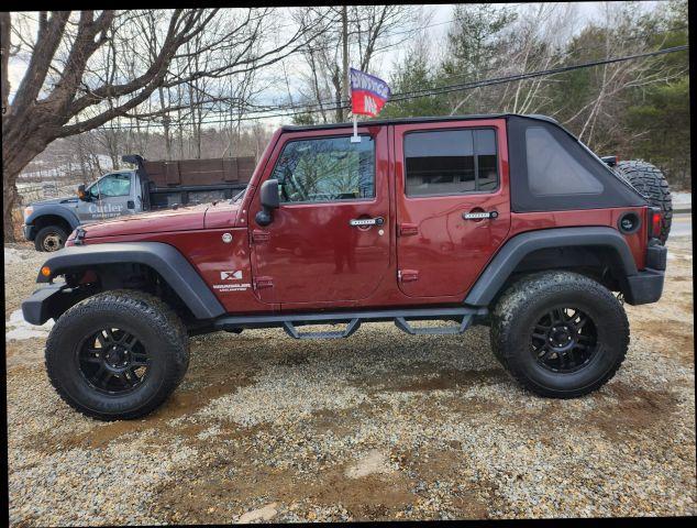 used 2009 Jeep Wrangler Unlimited car, priced at $9,995