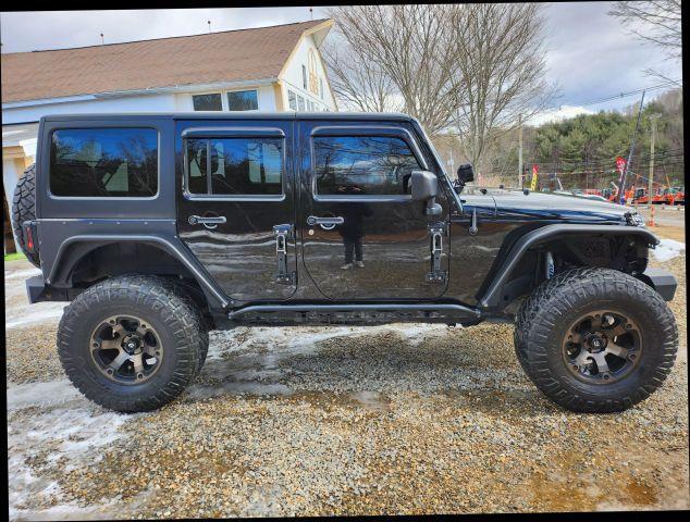 used 2018 Jeep Wrangler JK Unlimited car, priced at $24,995