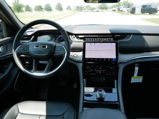 new 2025 Jeep Grand Cherokee car, priced at $46,928