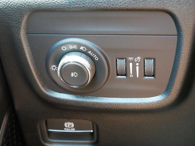 new 2025 Jeep Grand Cherokee car, priced at $46,928