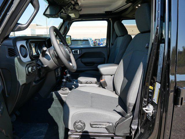 new 2025 Jeep Gladiator car, priced at $45,799