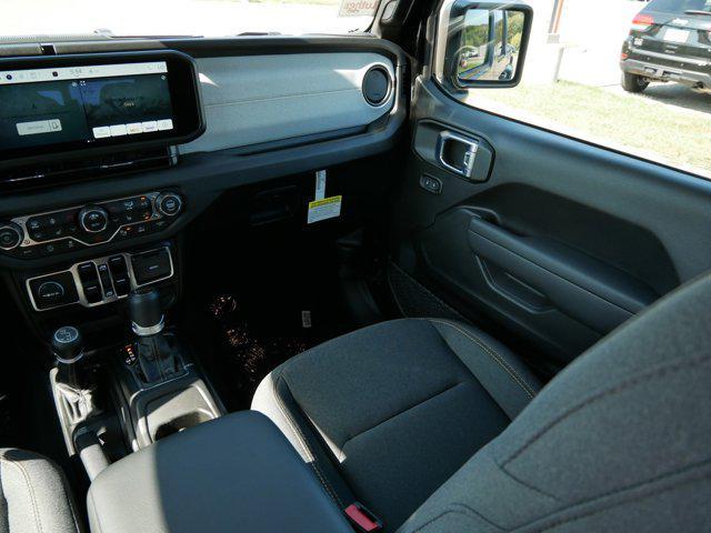 new 2025 Jeep Gladiator car, priced at $45,799