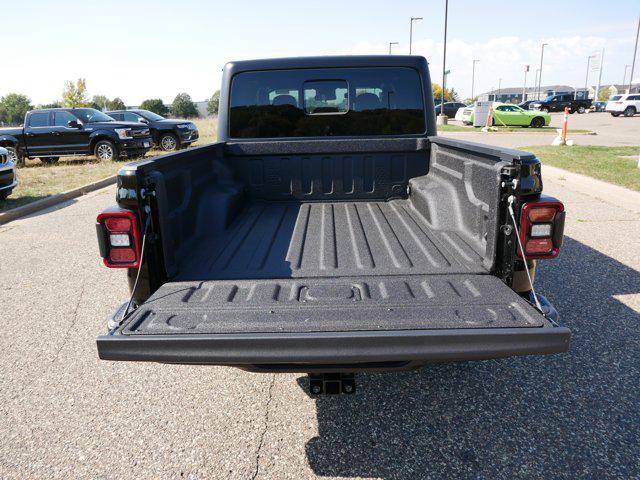 new 2025 Jeep Gladiator car, priced at $45,799