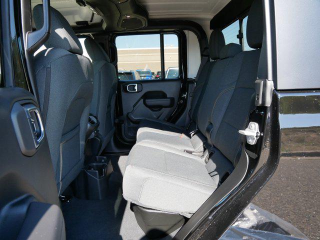 new 2025 Jeep Gladiator car, priced at $45,799