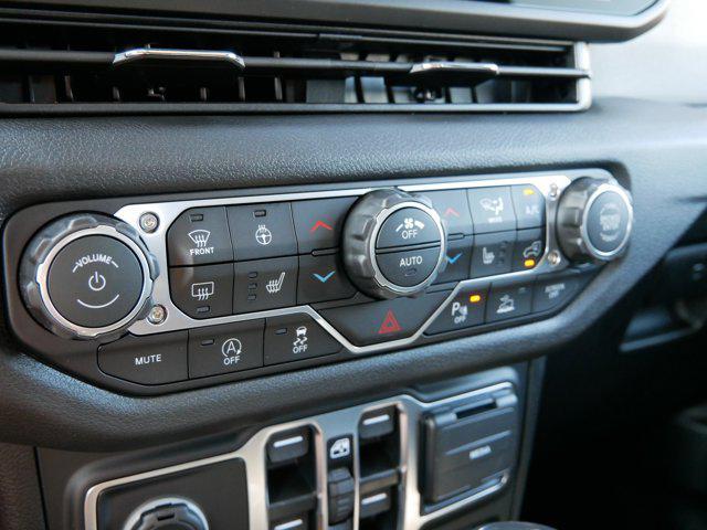 new 2025 Jeep Gladiator car, priced at $45,799