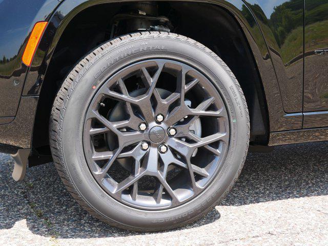 new 2025 Jeep Grand Cherokee L car, priced at $68,524