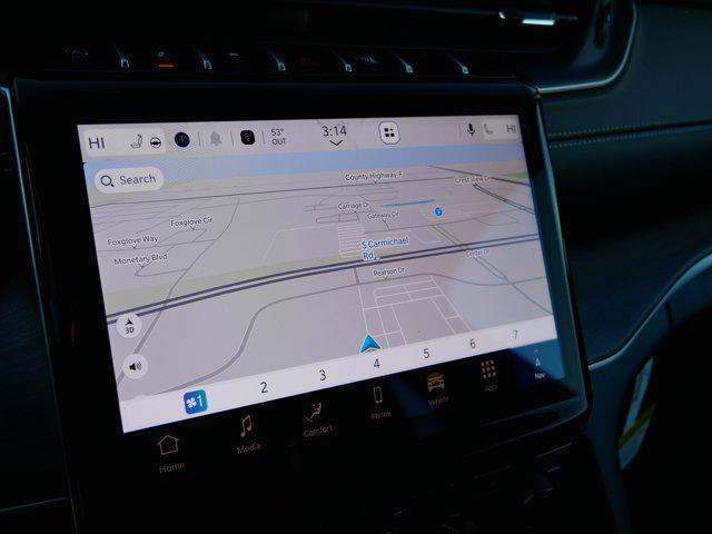 new 2025 Jeep Grand Cherokee car, priced at $45,999