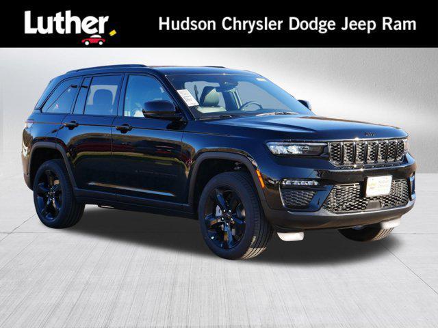 new 2025 Jeep Grand Cherokee car, priced at $45,999