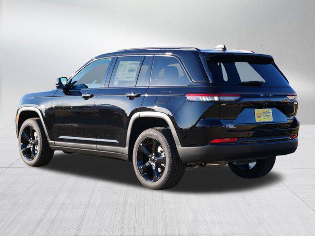 new 2025 Jeep Grand Cherokee car, priced at $45,999
