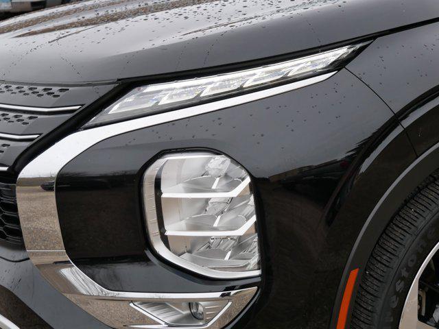 used 2023 Mitsubishi Outlander car, priced at $23,555