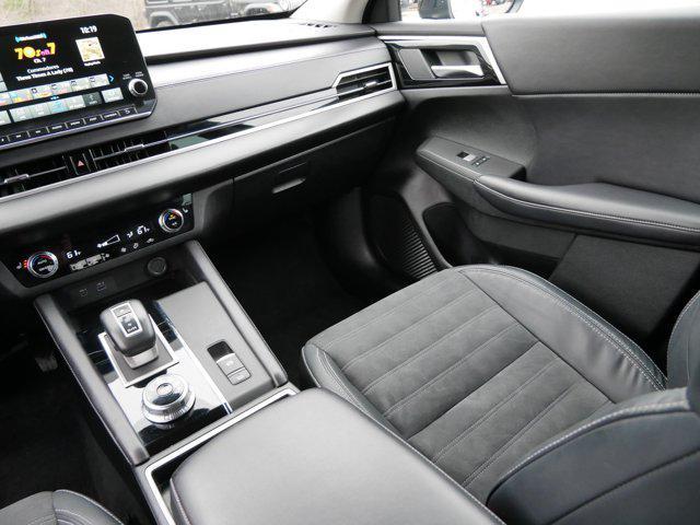 used 2023 Mitsubishi Outlander car, priced at $23,555